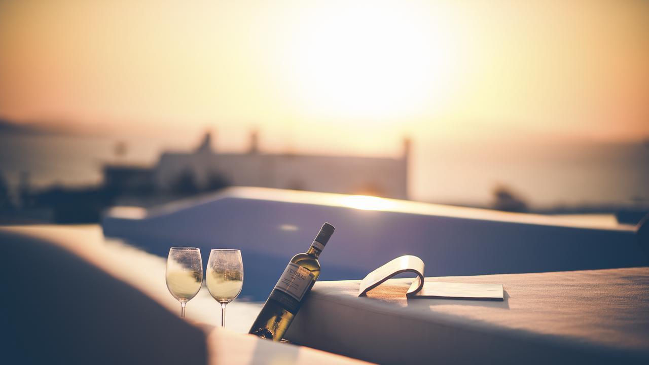 Adel Private Suites Mykonos Town Екстер'єр фото